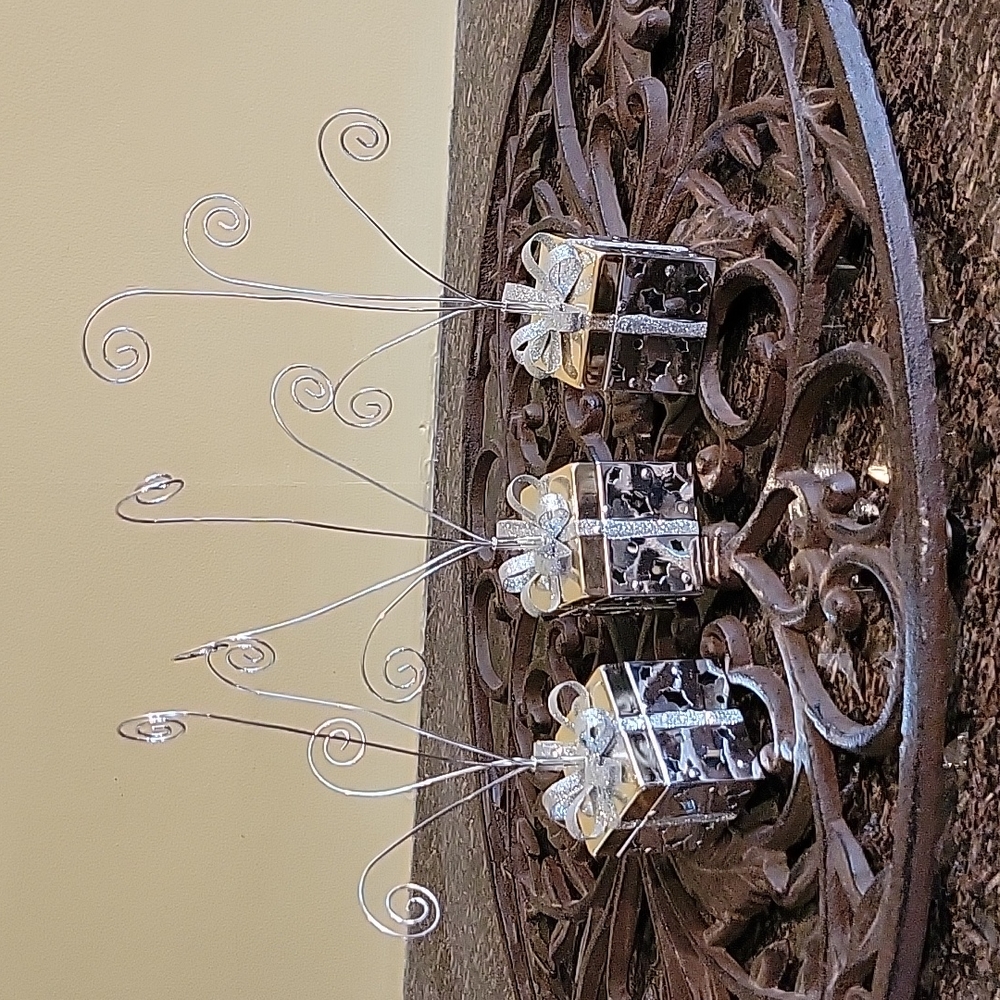 3 Decorative silver metal holder for cards, Brunch tags, or pictures